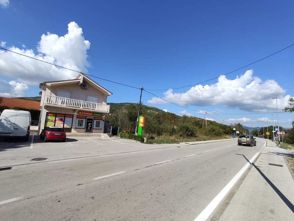 Ušice i nožice u drniškom gurmanskom raju