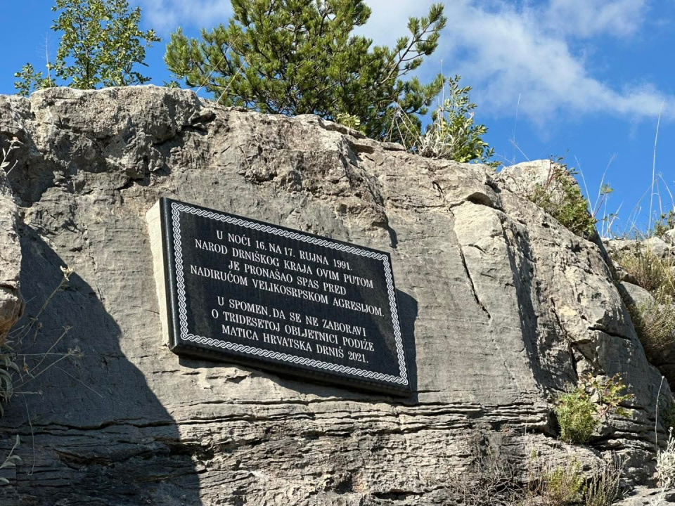 Putom prognanika: Drniš odaje počast žrtvama Domovinskog rata