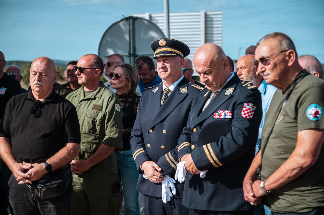Na šibenskom mostu odana počast Marinku Kardumu