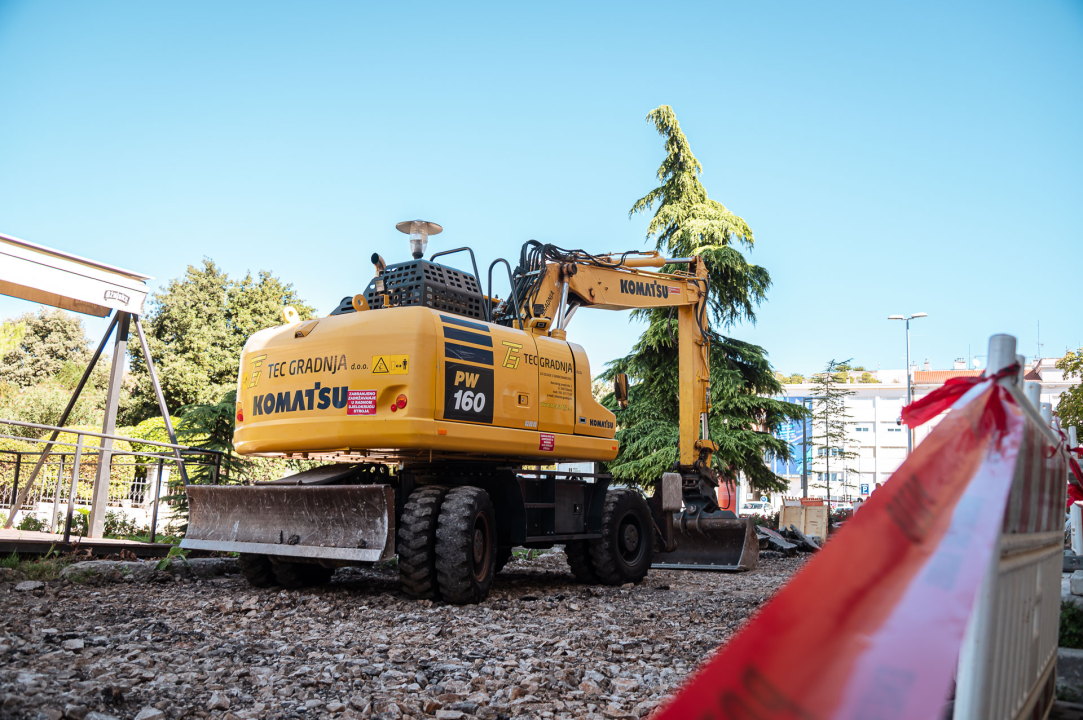 Počeli radovi kod bivšeg kina Tesla: Ulica Vladimira Nazora uskoro dobiva novo ruho