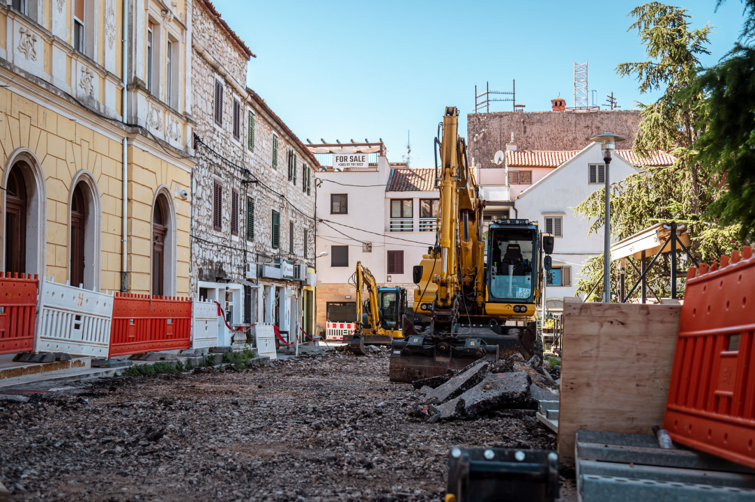 Počeli radovi kod bivšeg kina Tesla: Ulica Vladimira Nazora uskoro dobiva novo ruho