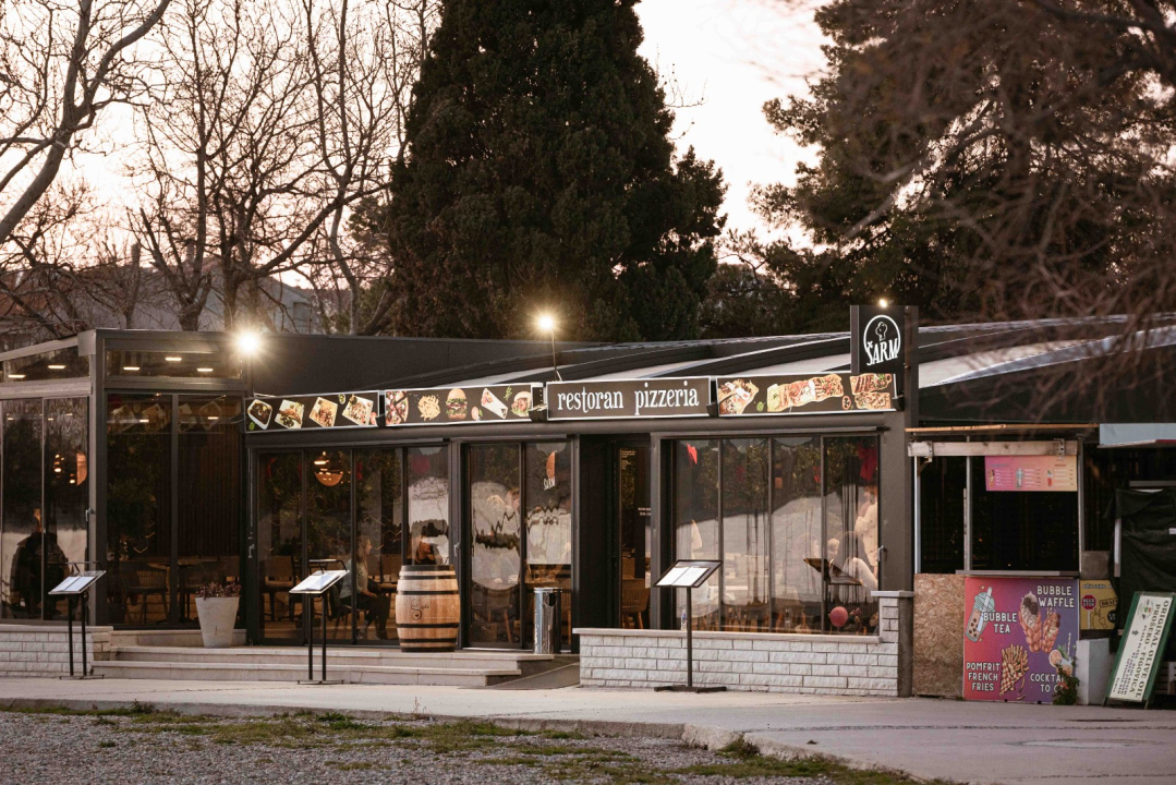 FOTO Posjetite Restoran Šarm, idealno mjesto za svako doba dana! 
