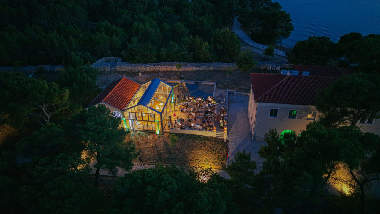 FOTO Ne propustite sjajnu glazbenu večer uz more: Duo Fenix u Naturi!