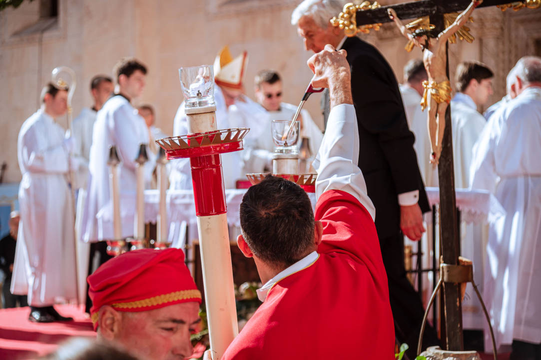 FOTO Održana svečana procesija i sveta misa u povodu blagdana sv. Mihovila