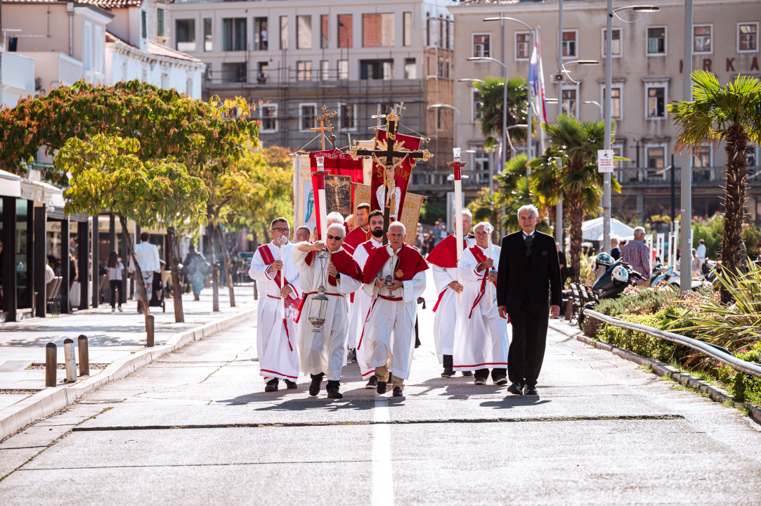 FOTO Održana svečana procesija i sveta misa u povodu blagdana sv. Mihovila