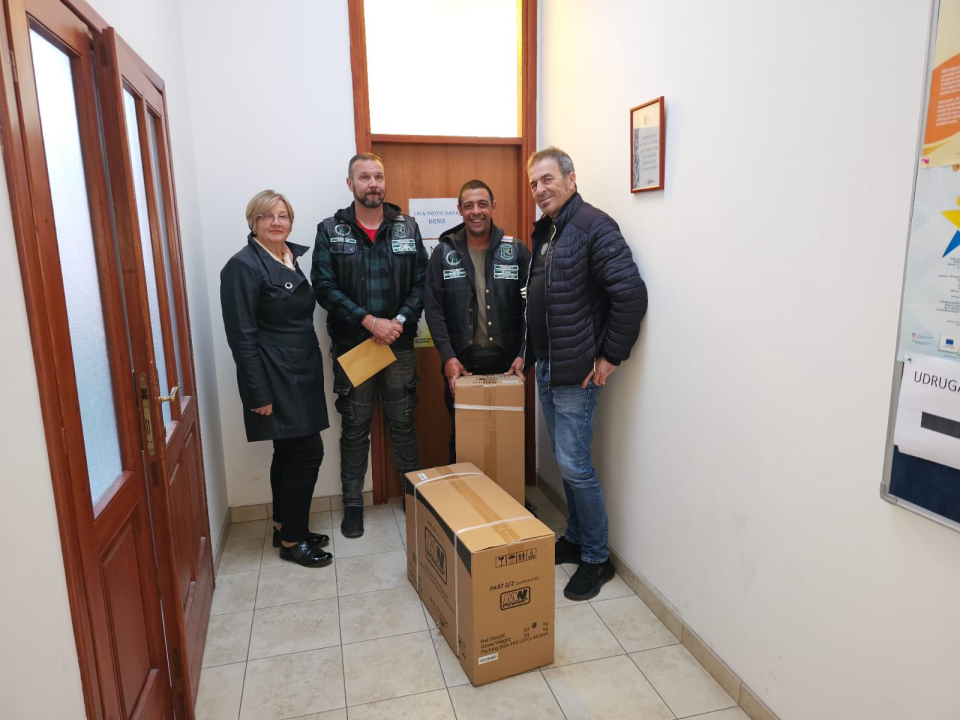 Obilježen Dan ružičaste vrpce u Drnišu