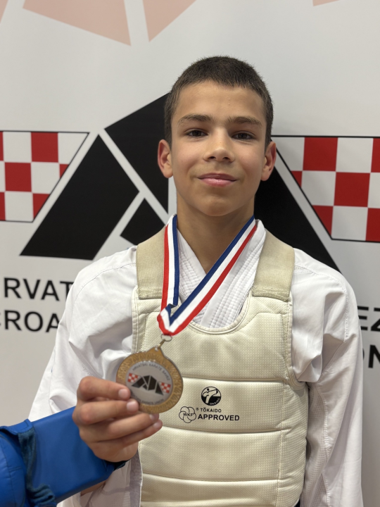 FOTO Karataši Okita među najboljima u državi: Četiri prvaka Hrvatske, ukupno osam medalja