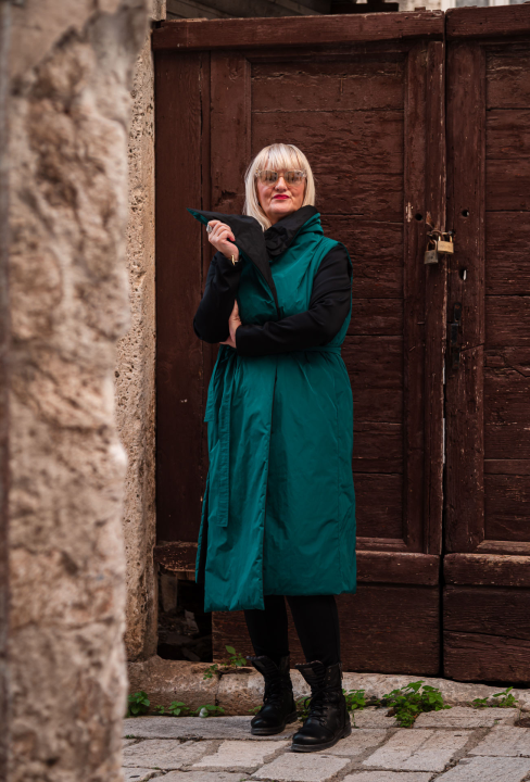 FOTO Modni raj u Šibeniku: Otkrijte ekskluzivne kolekcije hrvatskih dizajnera u Galeriji Juraj Dalmatinac!