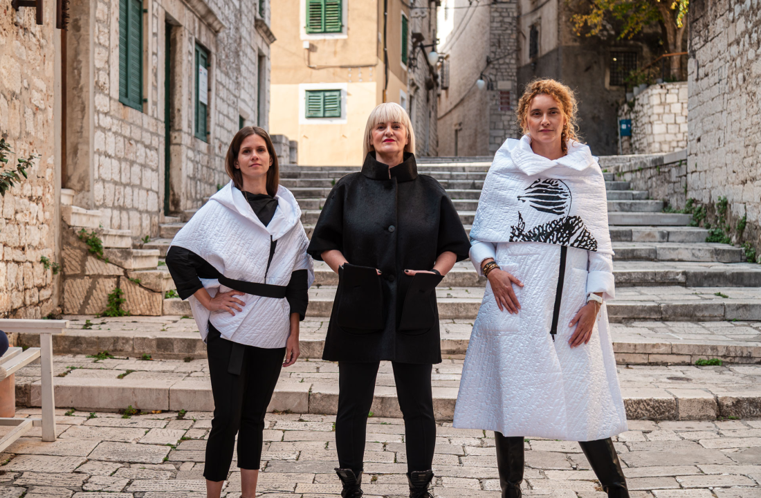 FOTO Modni raj u Šibeniku: Otkrijte ekskluzivne kolekcije hrvatskih dizajnera u Galeriji Juraj Dalmatinac!