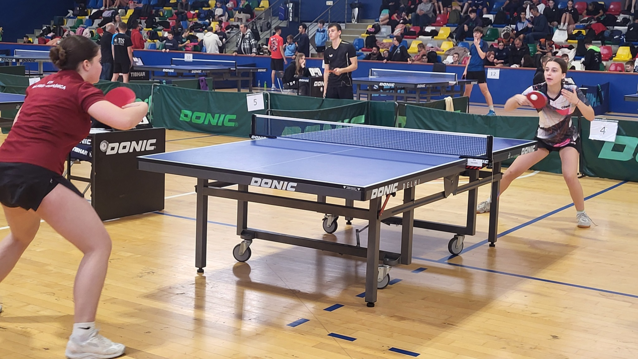 FOTO Dva treća mjesta u Varaždinu za šibenske stolnotenisačice