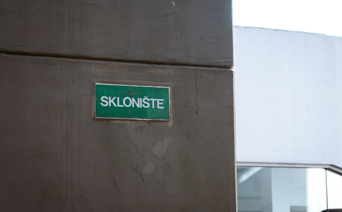 Ušli smo u sklonište kod robne kuće u centru Šibenika: Desetljećima zaboravljeno, bez nadzora i ulaganja 