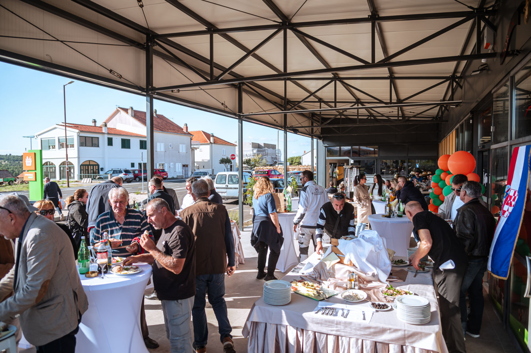 FOTO LUG Shopping Center otvorio svoja vrata: Dostupni i prostori za najam!