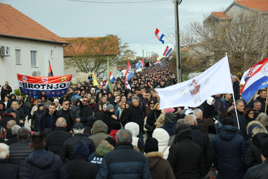 Prigodnim programom obilježena 34. obljetnica stradanja Škabrnje