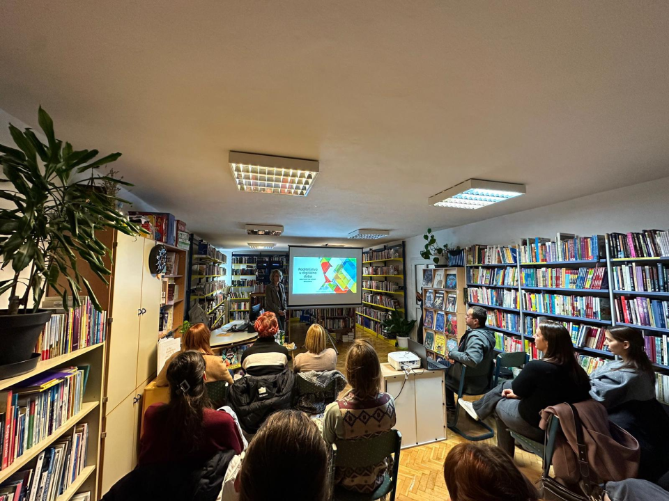 Predavanje o izazovima roditeljstva održano u Ogranku Zaton Gradske knjižnice