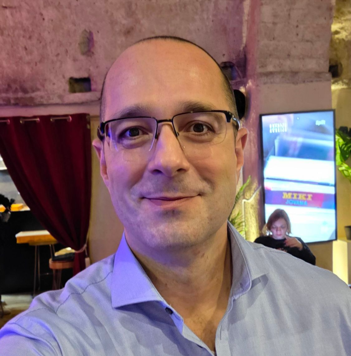 FOTO Održana završnica 'bradate aukcije': Sedmorica veličanstvenih prepustili se britvici i prikupili gotovo 2.000 eura