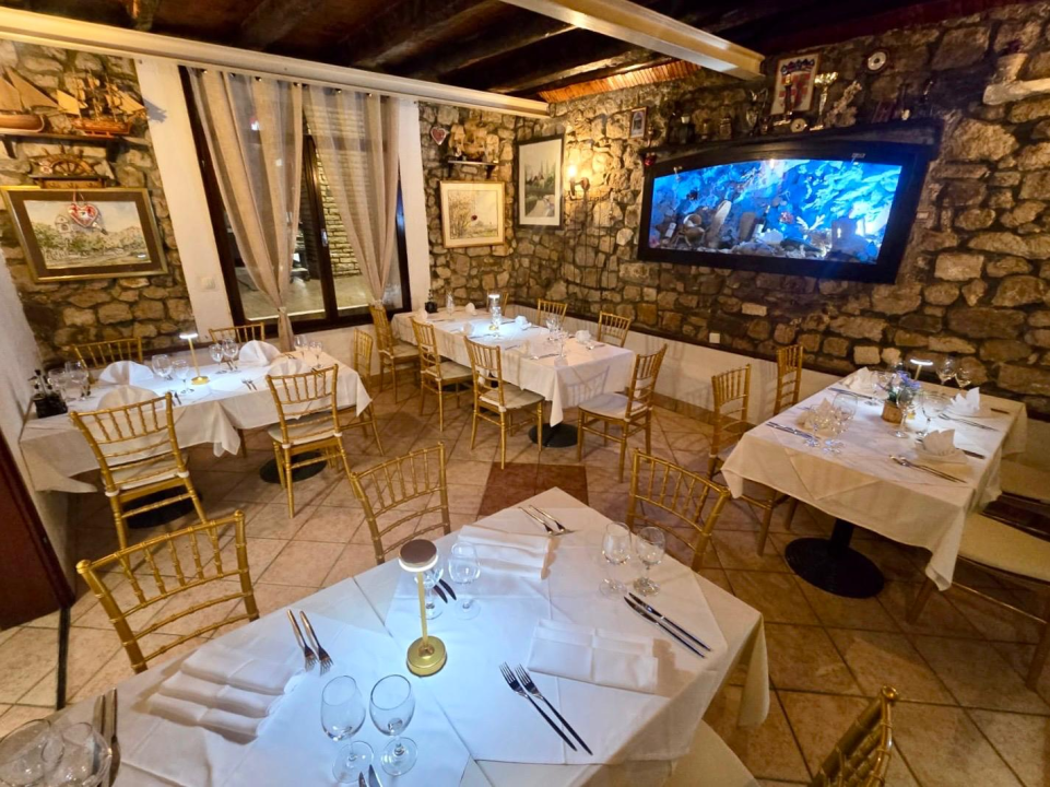 FOTO Skradinski kultni restoran Zlatne školjke ponovno otvara vrata i donosi nezaboravan gastronomski doživljaj!