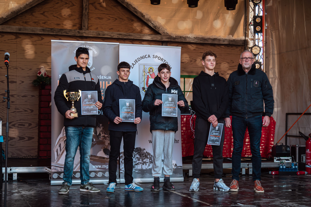 FOTO Sportski laureati Šibenika u 2025-oj: Roko Zorić, Kiara Radnić, Stipe Bralić, košarkašice i vaterpolisti