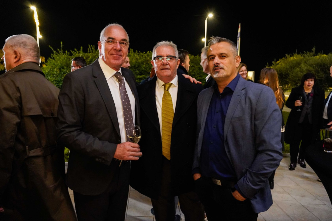 Andrej Plenković iznenada stigao u Šibenik na božićno-novogodišnji prijam Burića i Rakića