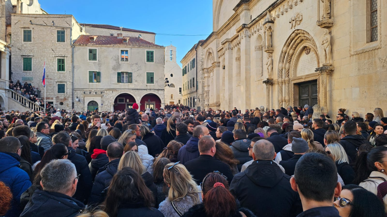 Šibenski glazbenici okupili mnoštvo ispred Katedrale na Stipanje
