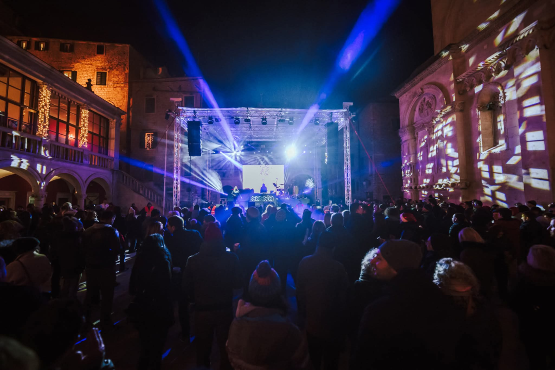 Od Poljane do velikih bina: Kako su šibenske Nove godine postale glazbeni spektakl