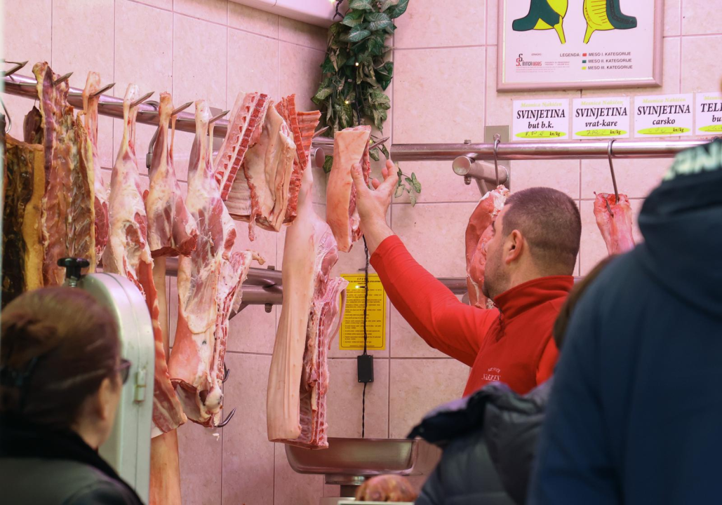 Šibenske mesnice pune kupaca: Pripreme za doček i novogodišnji ručak na vrhuncu