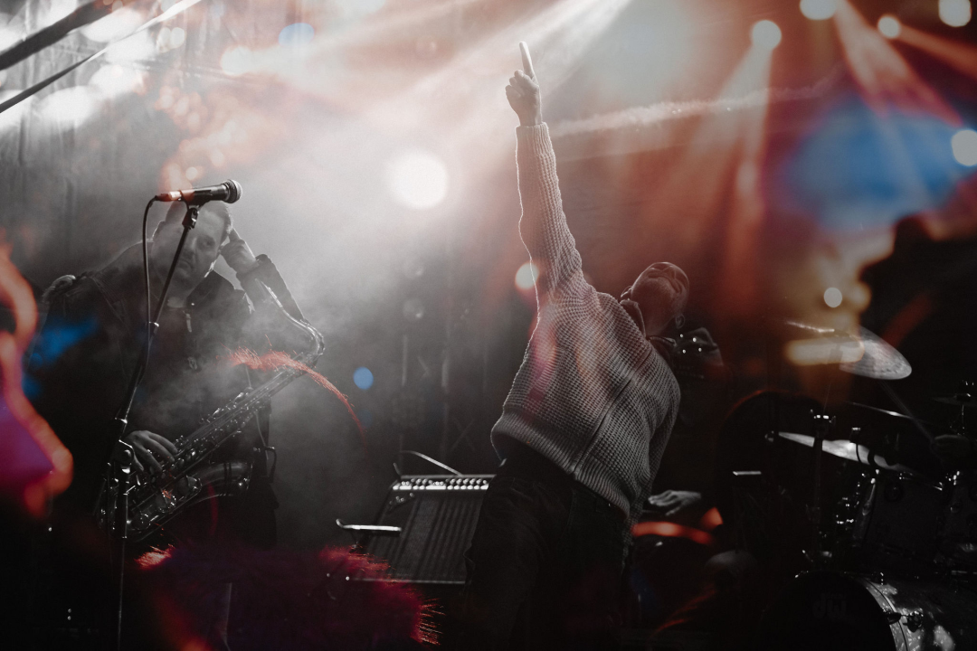 Dino Dvornik Tribute Band rasplesao publiku na šibenskoj Adventuri