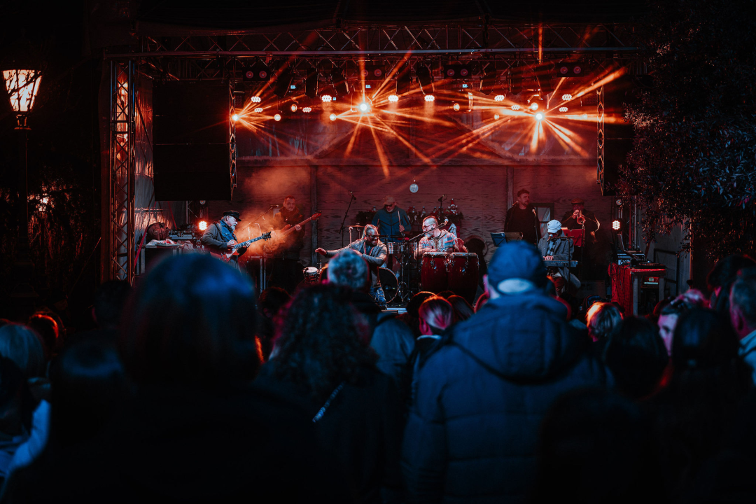 Spektakl za kraj: Energični Cubismo rasplesao Šibenčane i zaključio ovogodišnju Adventuru