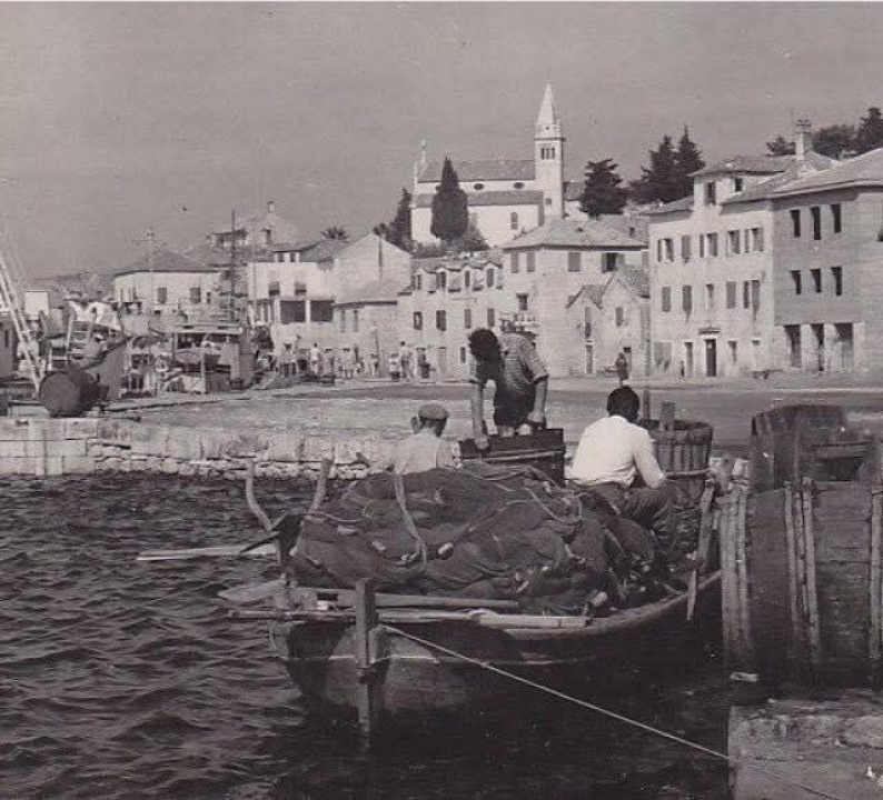 Grupa koja čuva dušu mjesta: Više od 2500 članova svakodnevno oživljava povijest Rogoznice