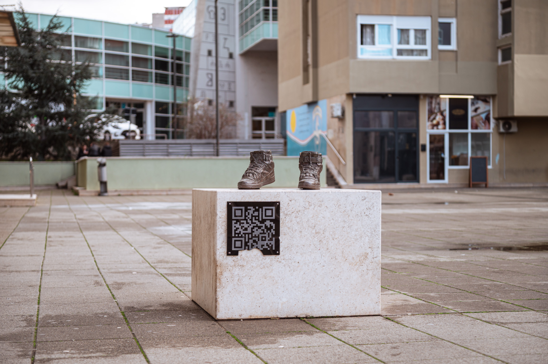 Uništena posveta velikanu šibenskog sporta: Što se događa s Trgom Dražena Petrovića?