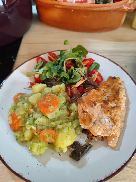 Nagradni natječaj koji vraća u djetinjstvo: Napišite priču i u šibenskoj Vijećnici osvojite večeru za dvoje