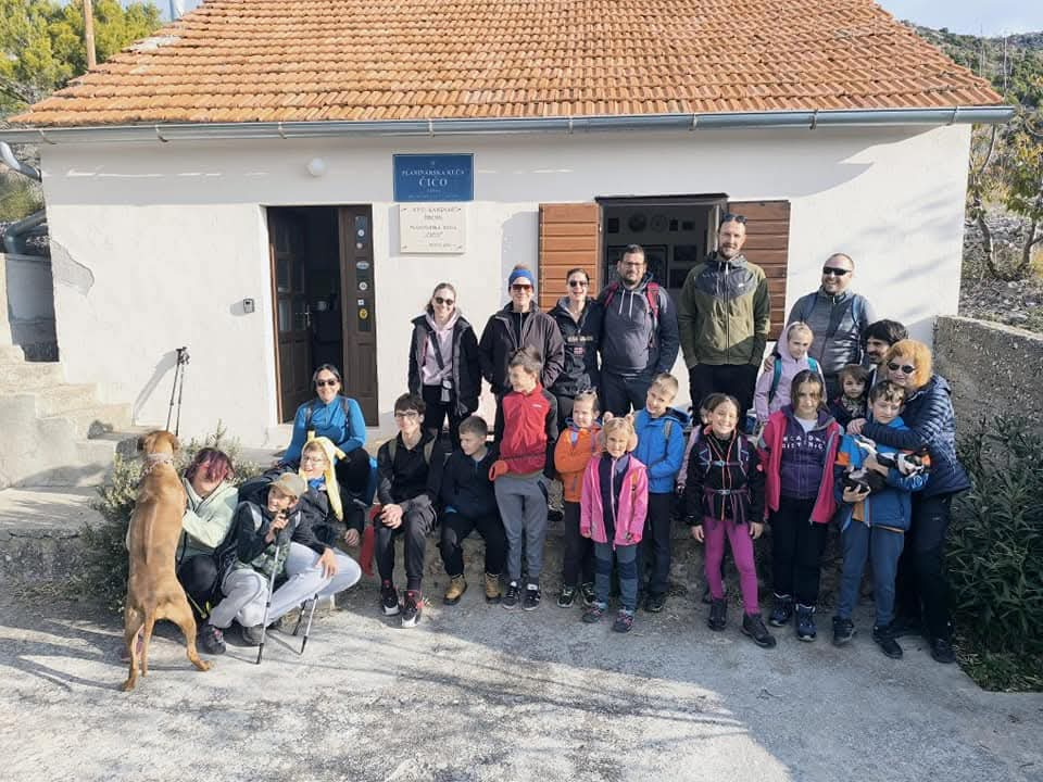 POU Stribor: Otvorene prijave za 2. Malu planinarsku školu