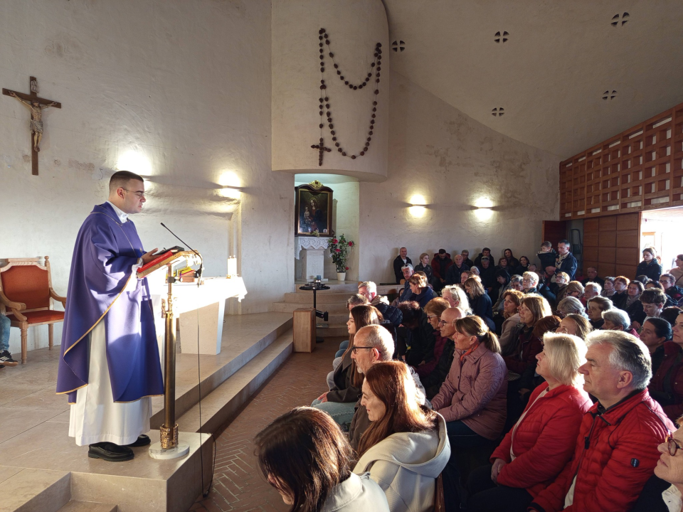 Vjernici hodočastili na Okit