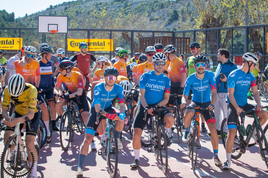FOTO Biciklistička utrka '5. Skradin Granfondo' nudi uzbudljivi brdski cilj i spektakularnu trasu kroz NP Krka