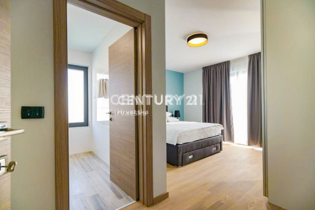 Izbori ekskluzivnih vila s Njuškala u okolici Šibenika