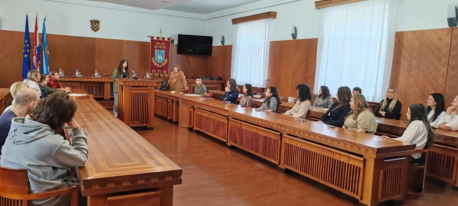 U kninskoj Gradskoj vjećnici održano predavanje o autizmu