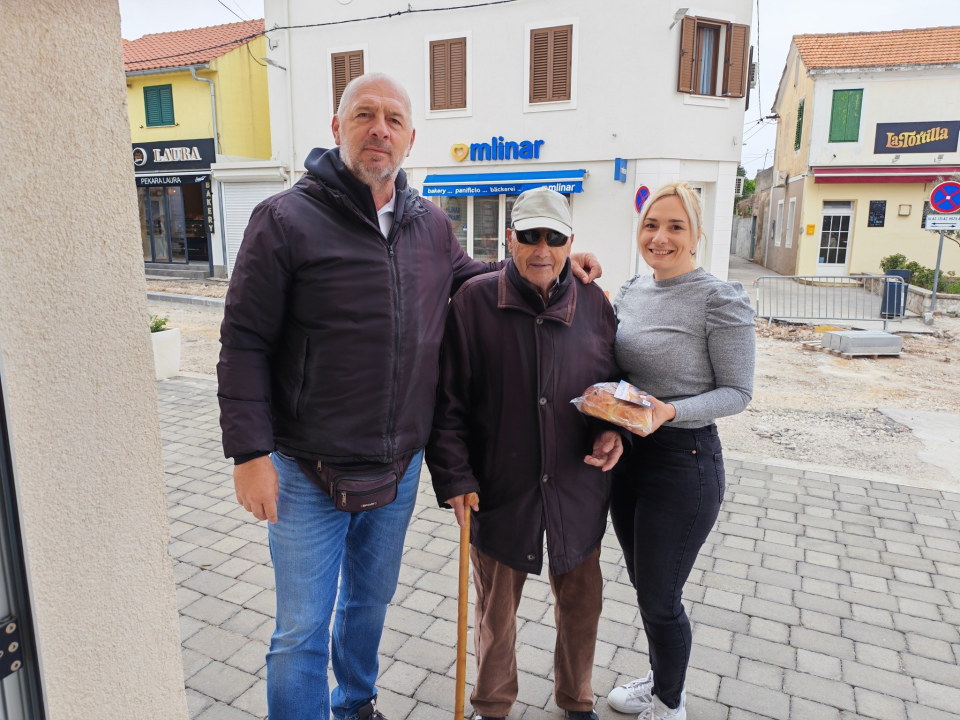 Predstavnici Općine Murter-Kornati obišli starije sumještane i podijelili im prigodne poklone