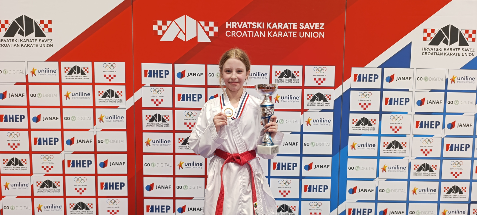 FOTO Melani Majkić i Gabrijela Županović, članice Karate kluba Šibenik 1066, osvojile Kup Hrvatske