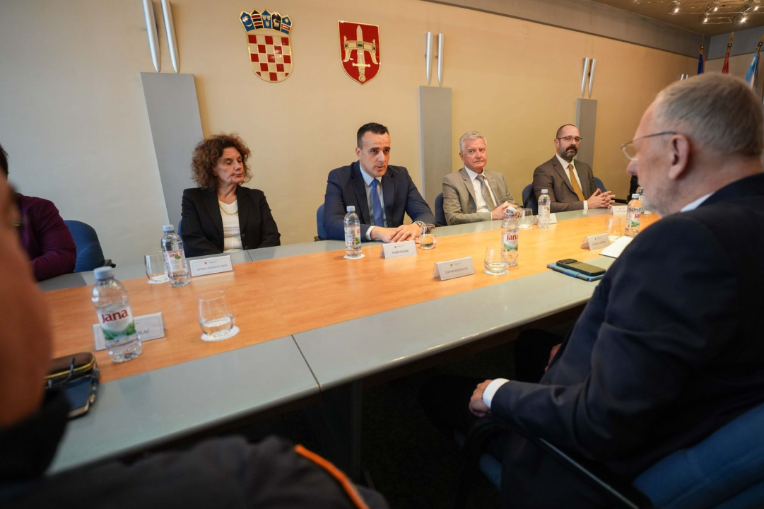 FOTO Ministar Božinović sastao se s Burićem i Rakićem: Šibenik je grad koji se pametno razvija