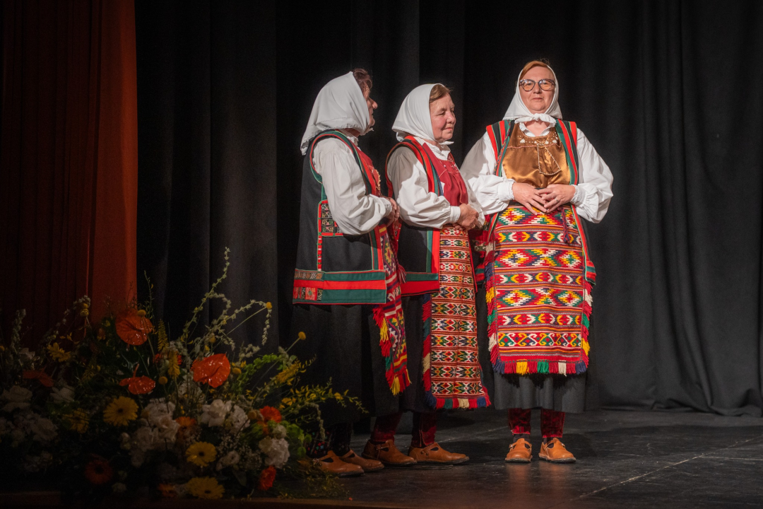 Raskoš županije predstavljat će KUU Zvona Zagore, KUD Zora i KUD Dinara