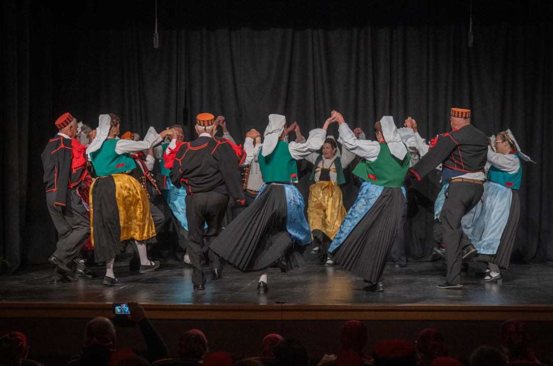 Raskoš županije predstavljat će KUU Zvona Zagore, KUD Zora i KUD Dinara