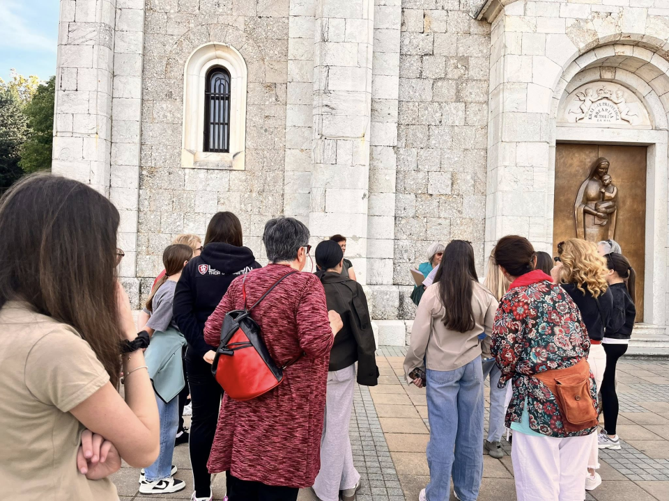 'Zelena tura' u Drnišu spojila generacije kroz priču o botanici i baštini