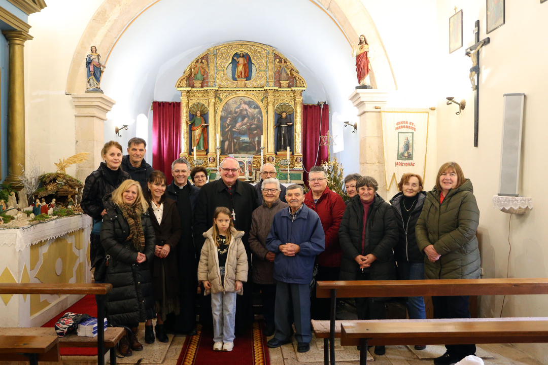 Šibenski biskup Tomislav Rogić u sklopu pastirskog pohoda posjetio župe Jadrtovac i Vrpolje